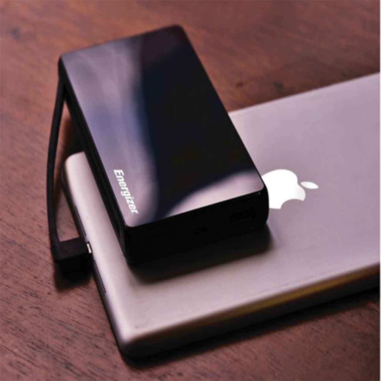 پاور بانک انرجایزر مدل UE10016CQ ظرفیت 10000 میلی آمپرساعت Energizer UE10016CQ 10000mAh PowerBank