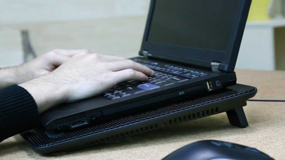 10 روش موثر در کاهش صدای فن لپ تاپ