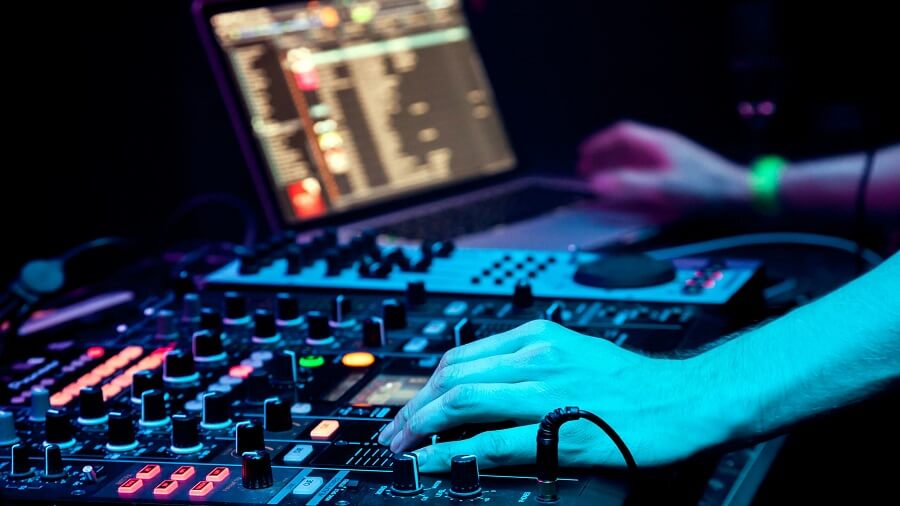 بهترین لپ تاپ های 2021 برای ساخت آهنگ (music production)