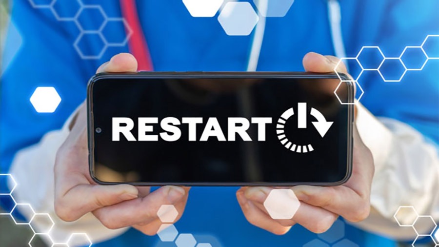 حل مشکل ریستارت مداوم گوشی های اندروید و آیفون - دلایل و راه حل ها